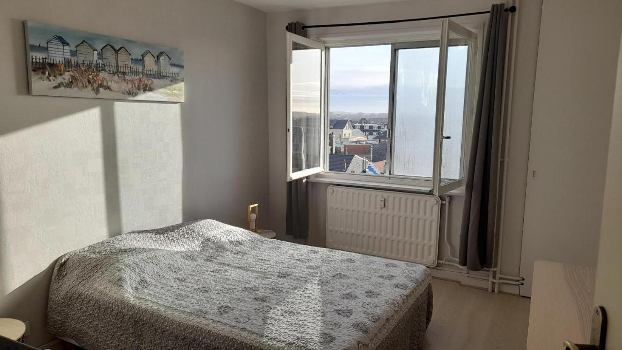 Berck: Front De Mer Avec Vue Sur La Plage Exteriör bild